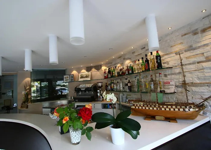 Monica Hotel